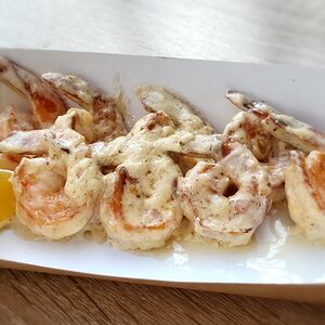 Тигровые креветки в сливочно-чесночном соусе 10 шт.