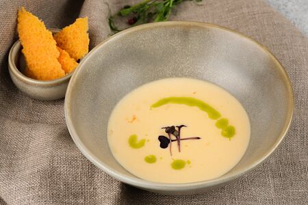 Сырный крем-суп