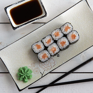 Холодный ролл Классика с лососем