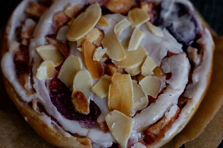 Буфэ с яблоком и вишней