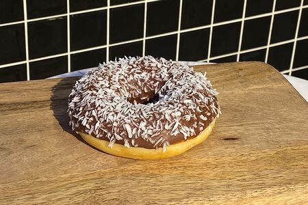 Пончик кокосовый