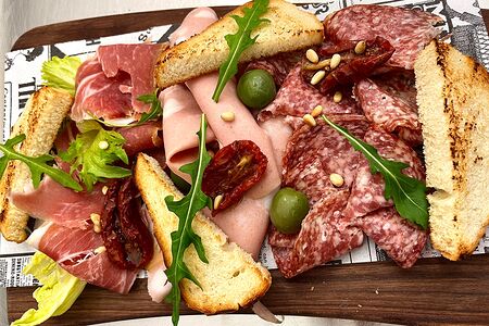 Мясное ассорти