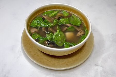 Куриный суп с грибами и ньокками