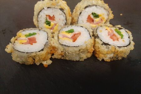 Хот ролл с беконом и сыром чеддер