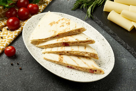 Кесадилья с курицей