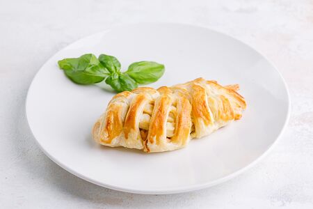 Слойка с лососем