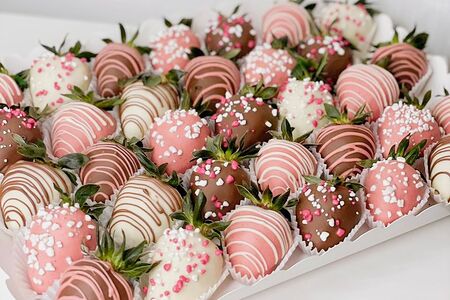 Клубника в шоколаде 30 ягод подарочный набор