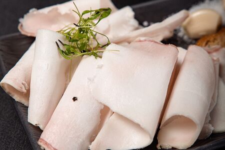 Ассорти деревенского сала в четырех вариациях