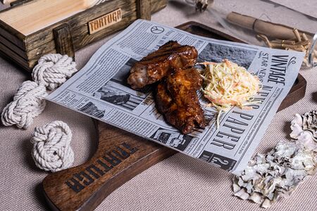 Свиные рёбрышки в медово-пивном маринаде