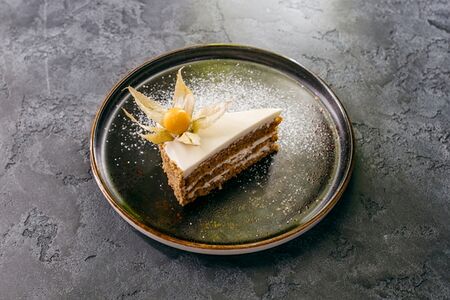 Морковный торт