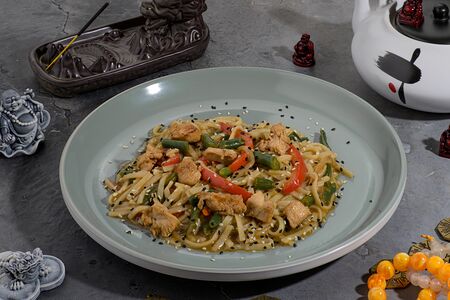 Удон с курицей