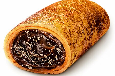 Блин со сгущенкой и грецким орехом