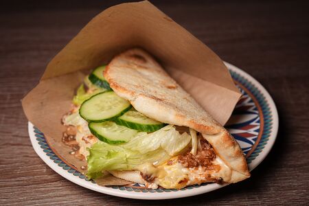 Так Мак с говядиной и холопеньо