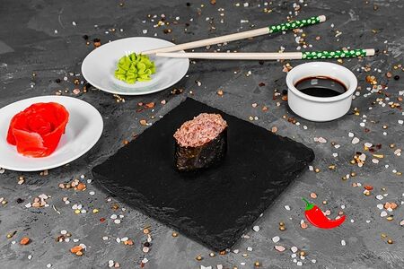 Суши спайс тунец