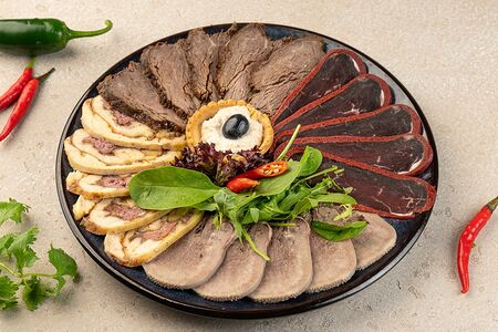 Ассорти мясное