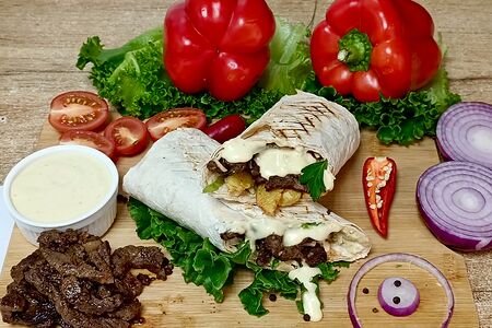 Мясная шаурма с курицей