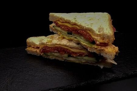 Сэндвич с пепперони