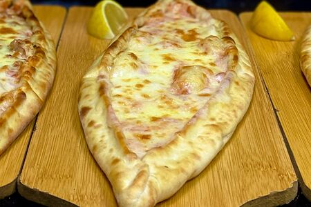 Пиде с сыром