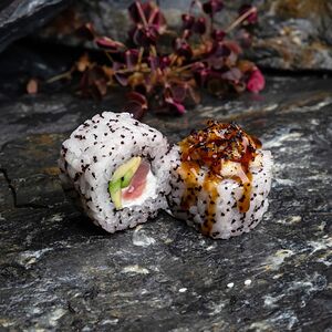 Ролл Магуро