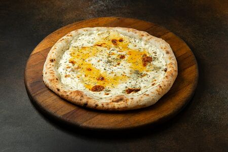 Пицца 5 cыров