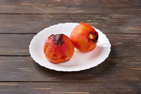 Томаты на углях