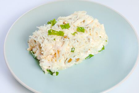 Салат слоеный с горбушей