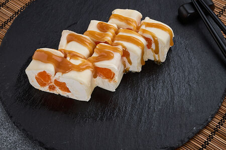 Ролл с мандарином