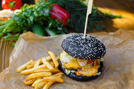 Бургер с беконом