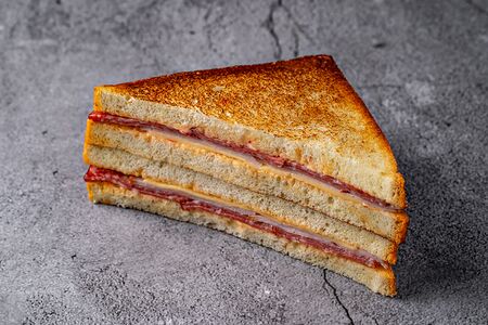 Сэндвич Мясной прованс