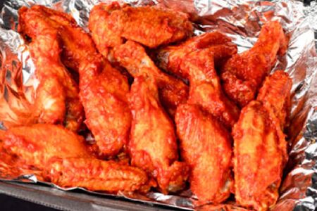 Куриные крылышки в томатном соусе