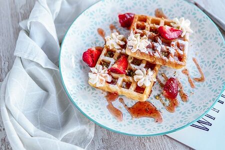 Бельгийские вафли с клубникой (безглютеновые)