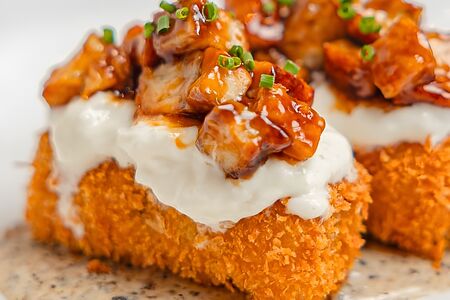 Трюфельные аранчини с угрем и страчателлой