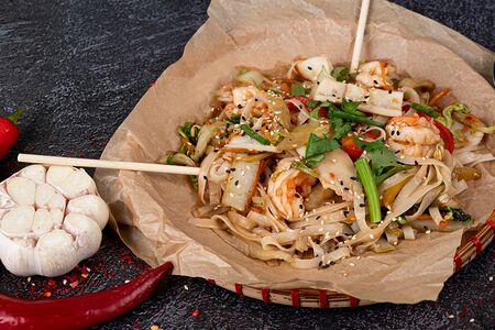 Фунчоза Хай сан с морепродуктами