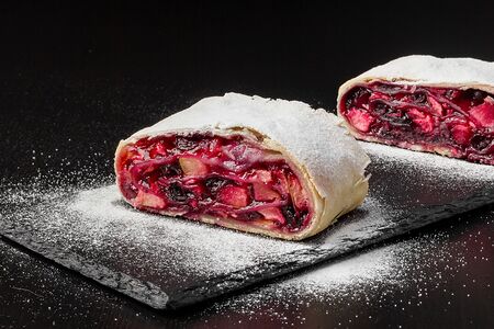 Штрудель Яблоко-смородина