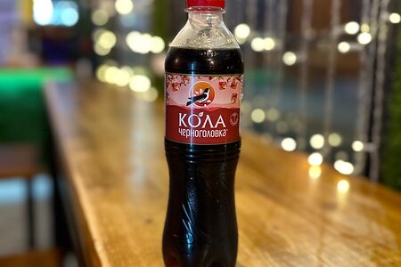 Черноголовка Cola