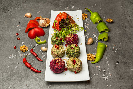 Ассорти пхали