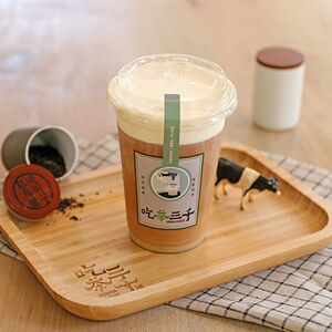 Черный чай с кассией и муссом