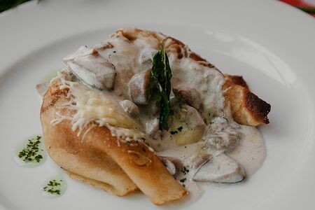 Рулет из блинов