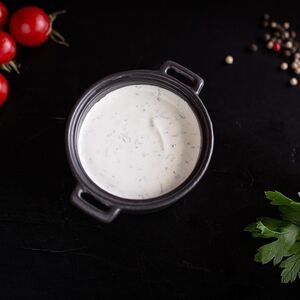 Соус Сметанный с чесноком и зеленью