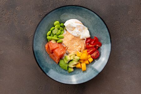 Покэ боул с лососем