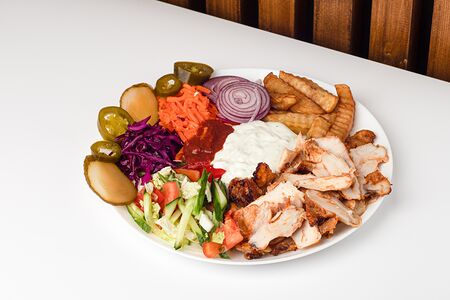 Шаверма на тарелке