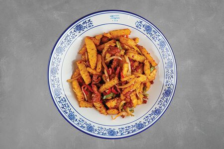 Жареный картофель с курицей