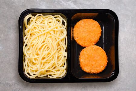 Биточки сливочные со спагетти