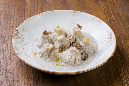 Мини-хинкали с грибами и трюфелем