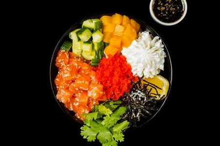 Поке с лососем