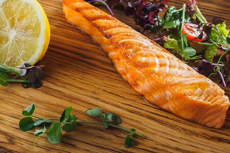 Филе лосося на мангале