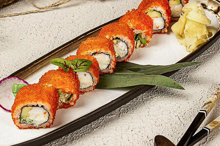 Ролл Калифорния с крабом