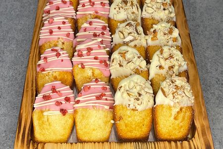 Мадлен кокосовый в шоколаде