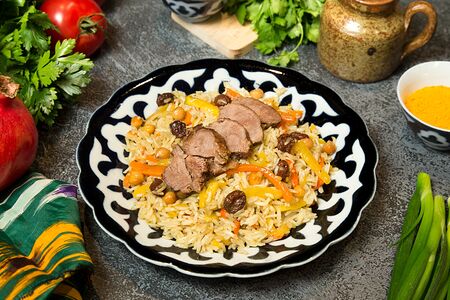 Праздничный плов