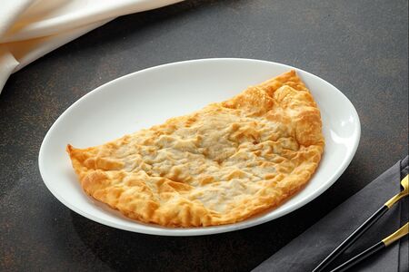 Чебурек с мясом халяль